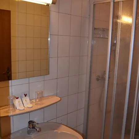 Ξενοδοχείο Weinhotel Platz 3*