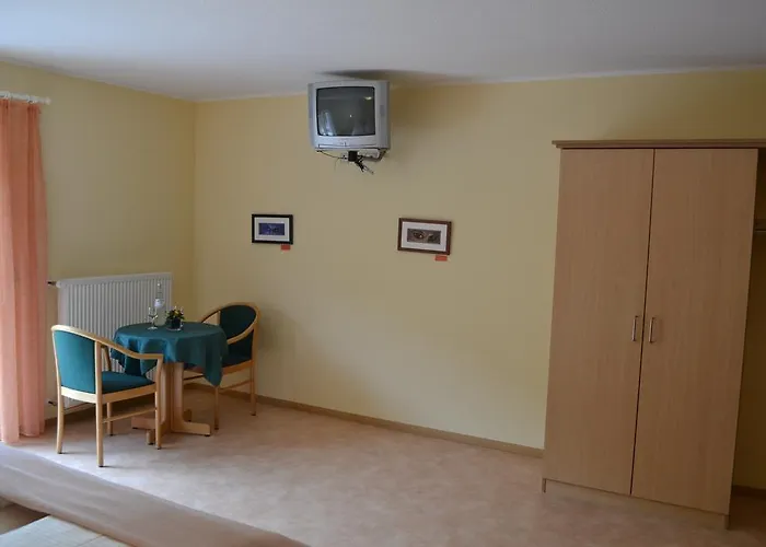 Weinhotel Platz 3* טרייר