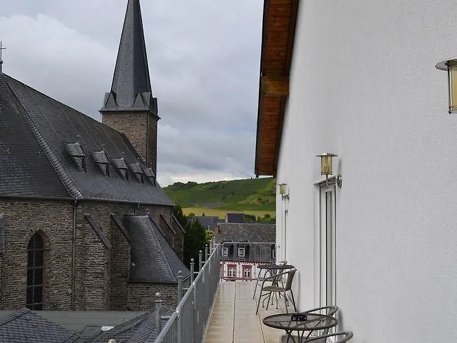 Weinhotel Platz מלון 3*