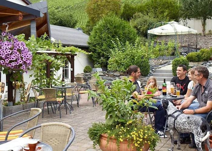 מלון Weinhotel Platz 3*