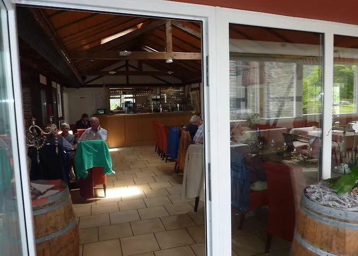 מלון Weinhotel Platz טרייר