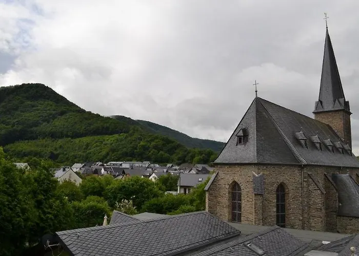 מלון Weinhotel Platz 3*